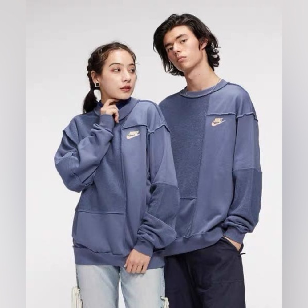 Nike Icon Clash sweatshirt.